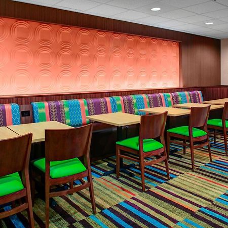 Fairfield Inn And Suites By Marriott Emporia I-95 Εξωτερικό φωτογραφία