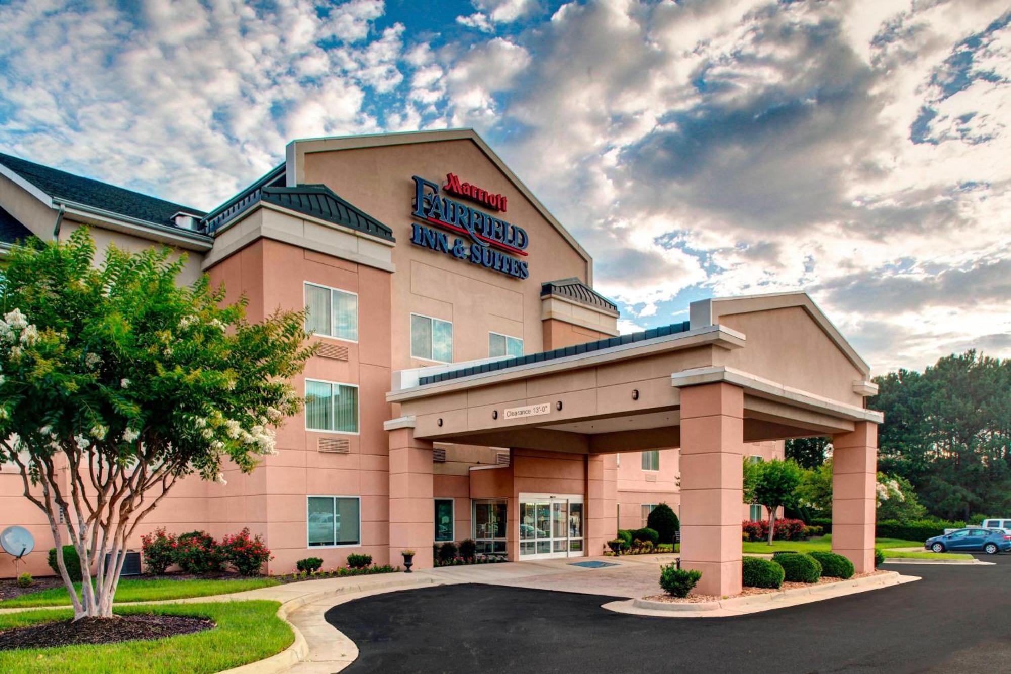 Fairfield Inn And Suites By Marriott Emporia I-95 Εξωτερικό φωτογραφία