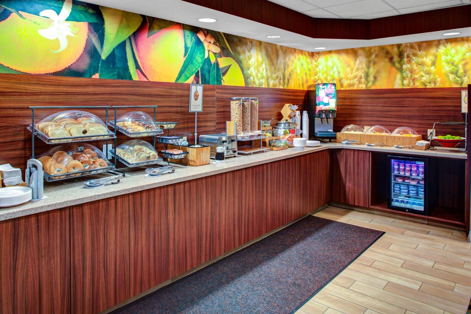 Fairfield Inn And Suites By Marriott Emporia I-95 Εξωτερικό φωτογραφία
